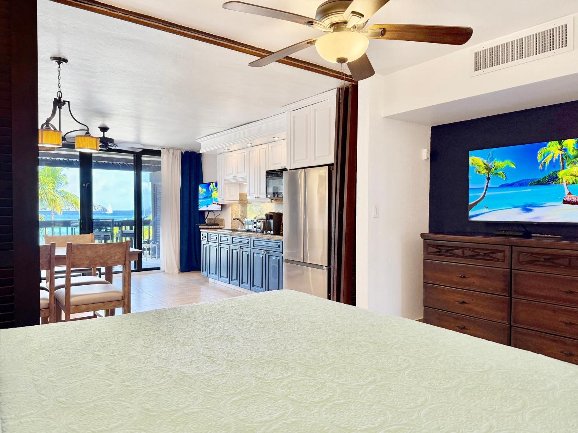 Sapphire Beach Beachfront Condo Free Wi - Fi! - Save! East End  Exterior foto